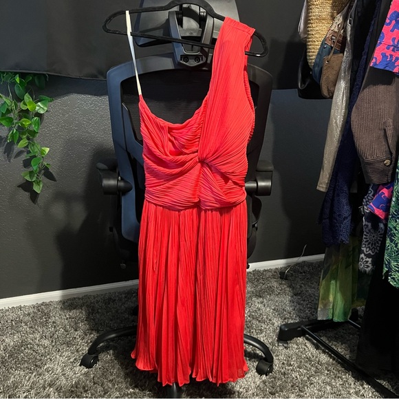 Halston Heritage One-Shoulder Pleated Dress - Picture 3 of 7